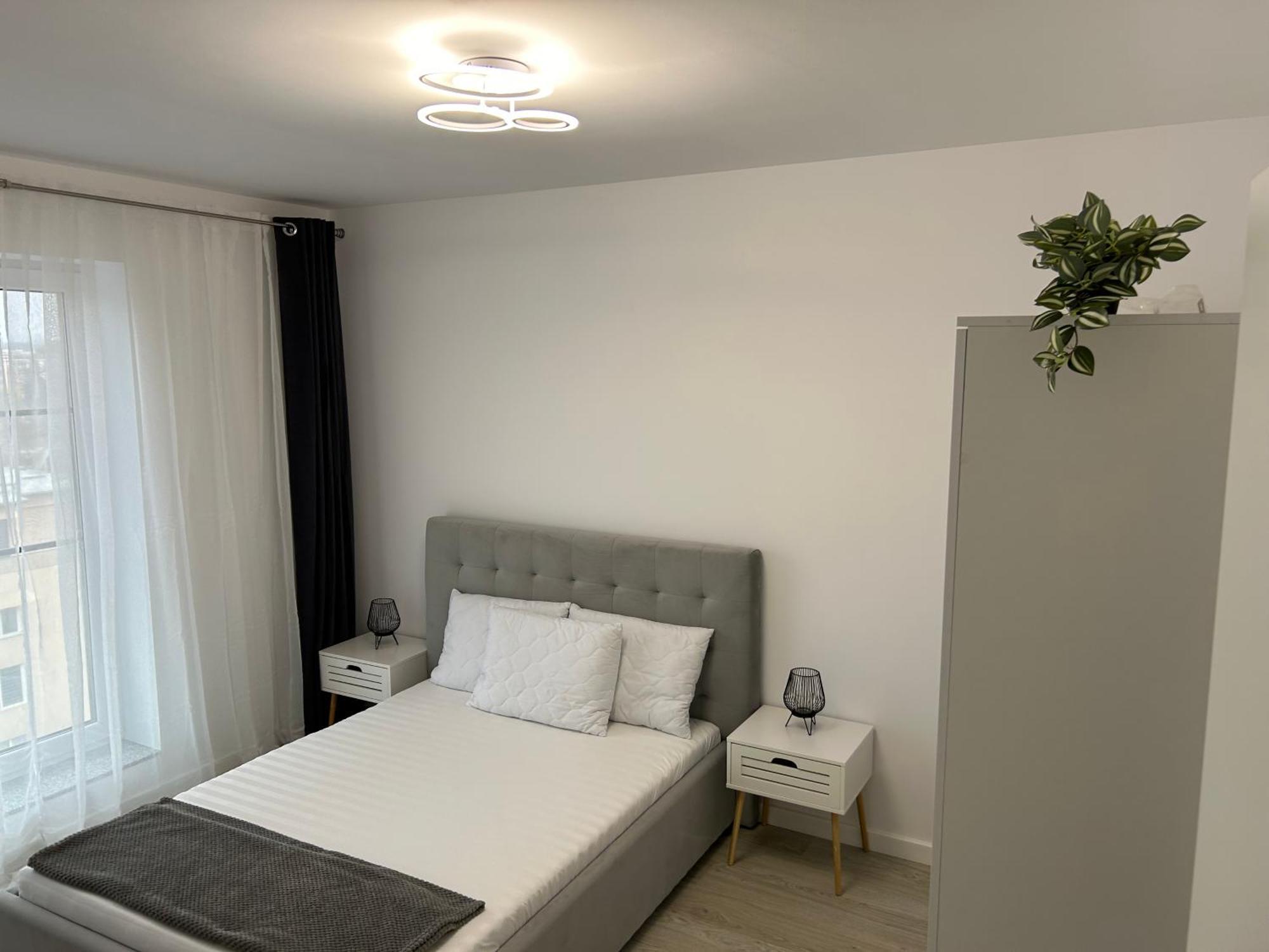 Apartament Raira Κραϊόβα Εξωτερικό φωτογραφία