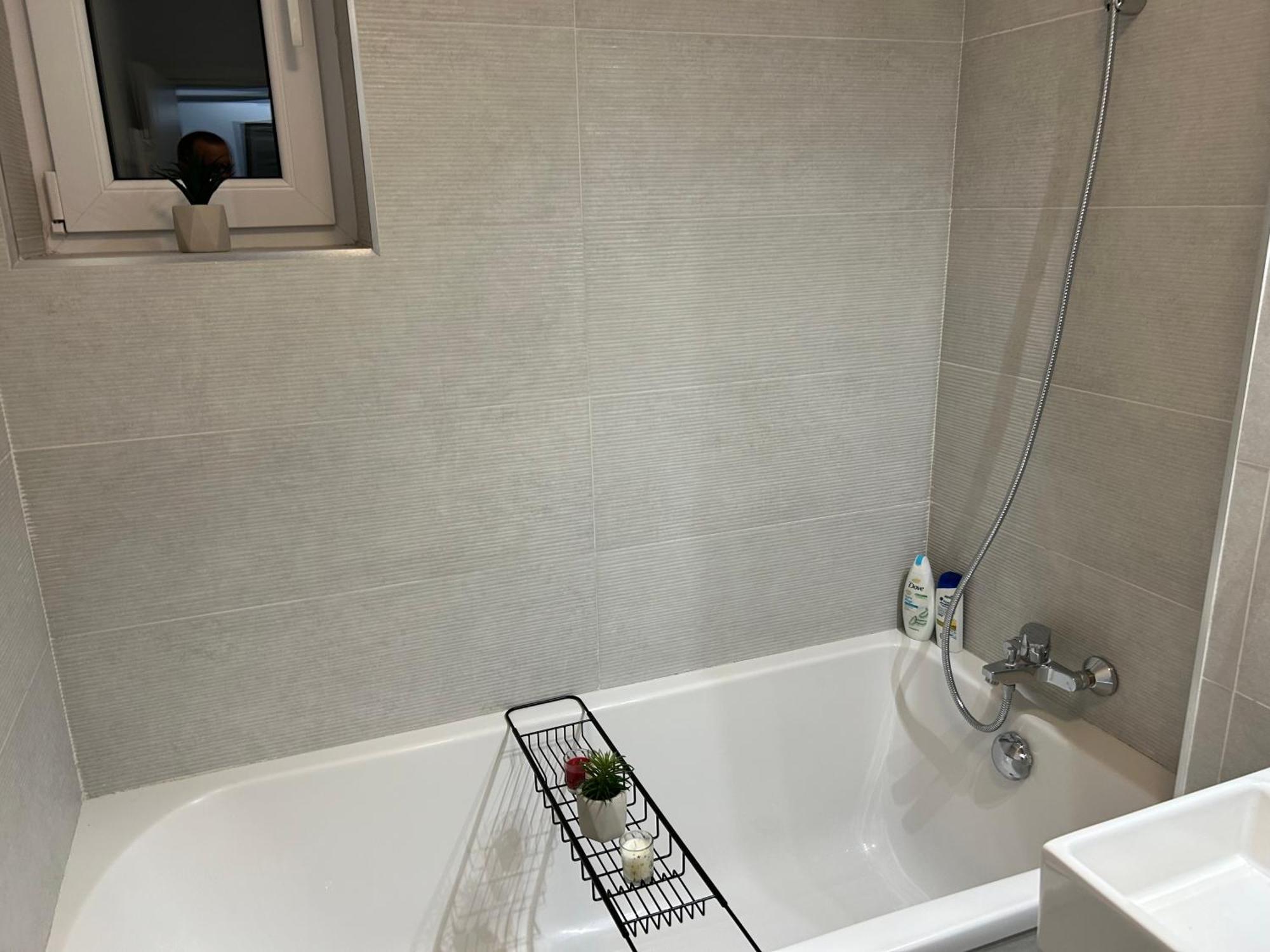 Apartament Raira Κραϊόβα Εξωτερικό φωτογραφία